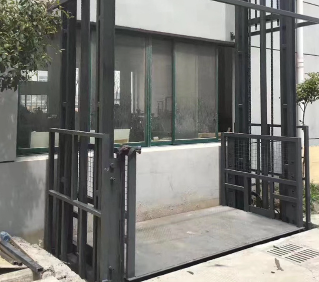 承德导轨式施工升降机助力民生工程提速增效